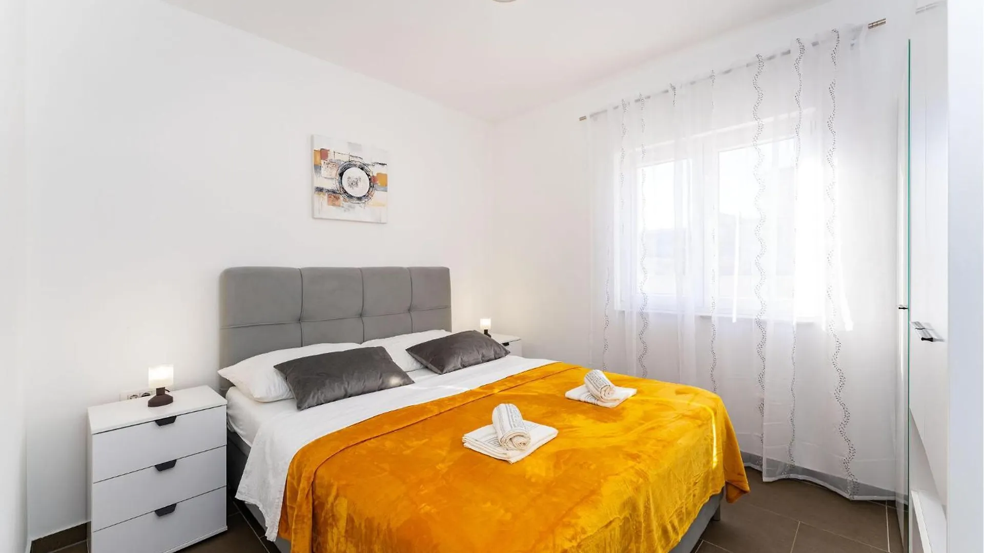 3 Bedroom Stunning Home In Ražanac Prázdninový dům